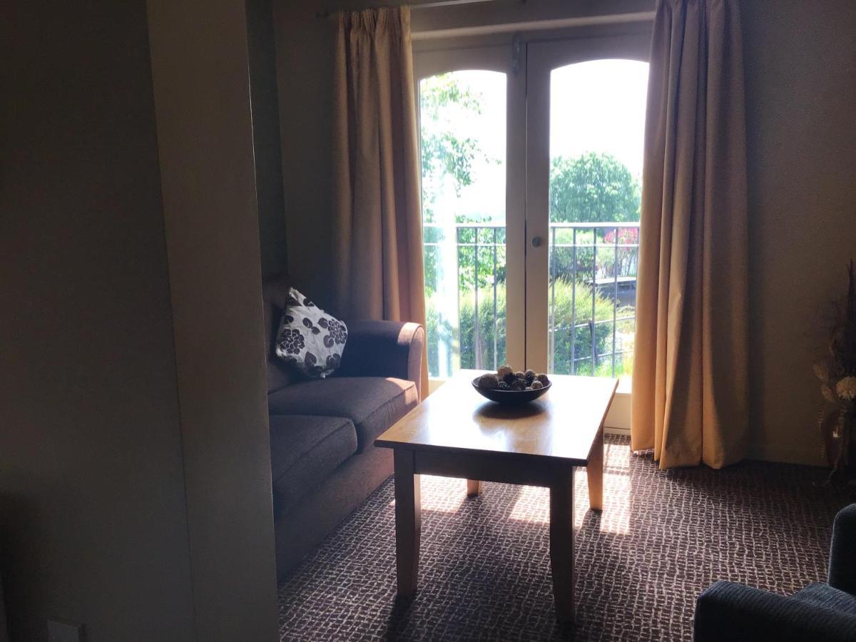 Railway Inn Malvern Wells Room photo